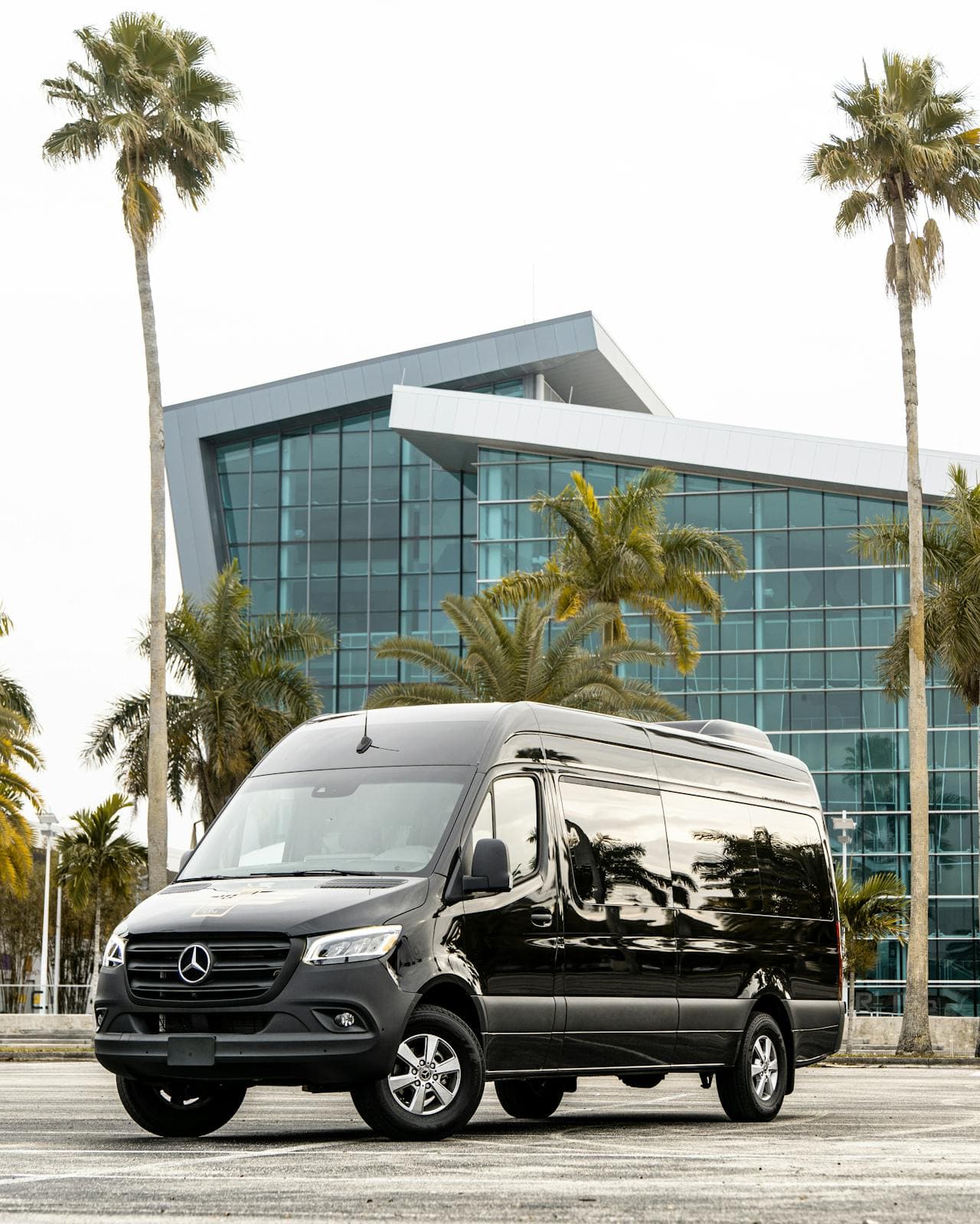 Maxi Van, 11 Seater for Sydney taxi transfers