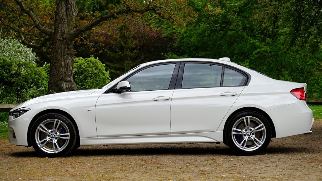 Sedan for Sydney taxi transfers